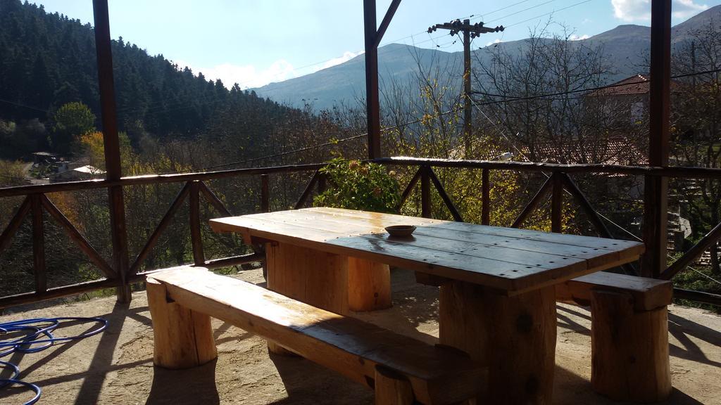 Ksenonas Chrusovitsi Hotell Khrisovítsion Exteriör bild